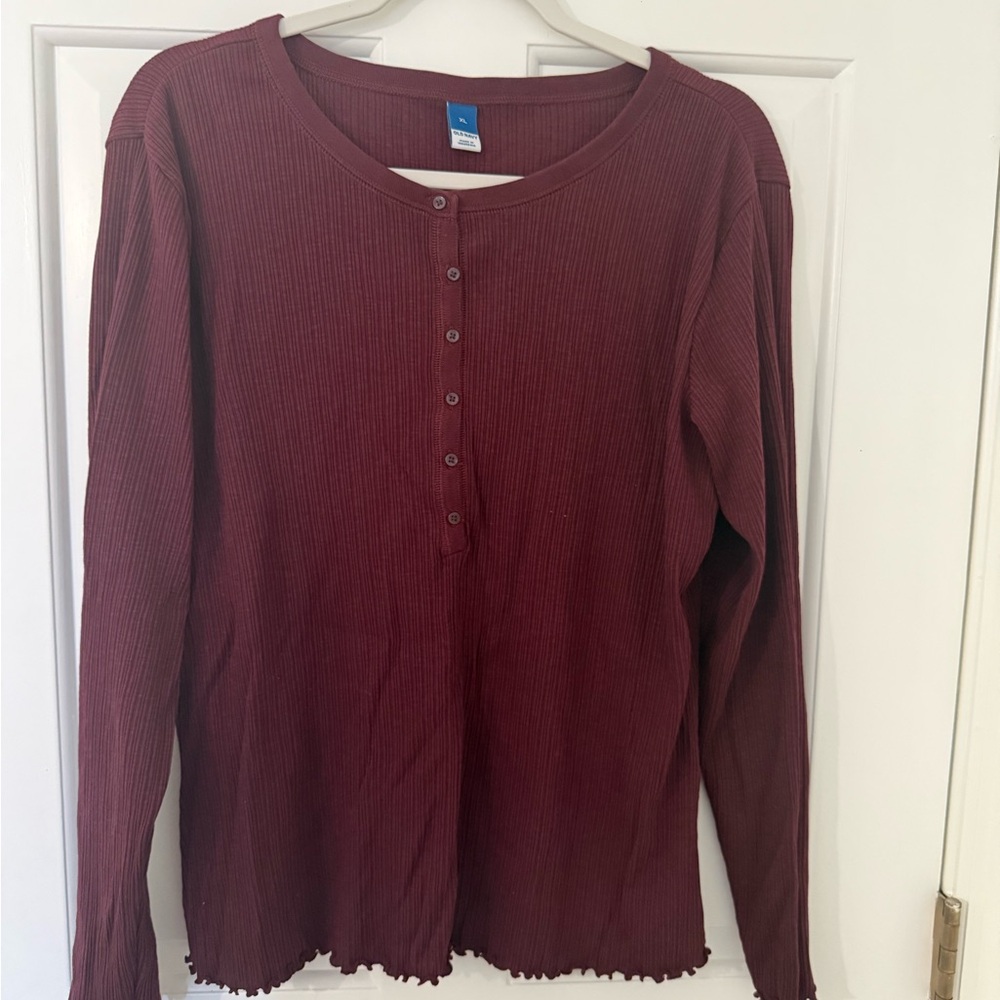 Old Navy Women's Maroon Button-Up Blouse